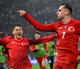 Milli futbolculardan yaş sınırı tepkisi: Emek ve yetenek konuşmalı