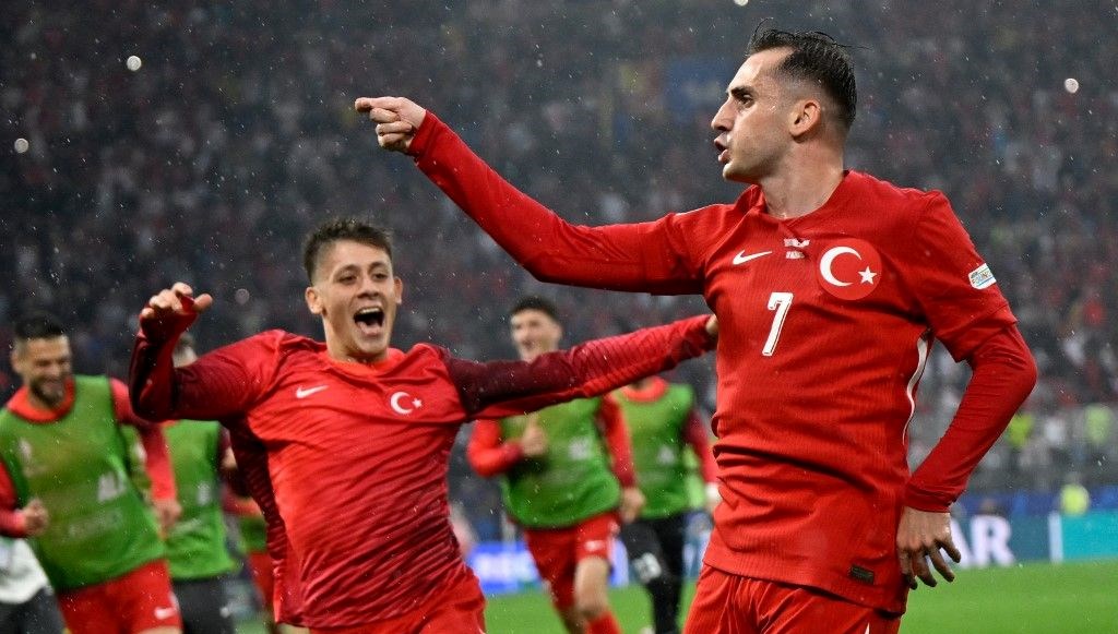 Milli futbolculardan yaş sınırı tepkisi: Emek ve yetenek konuşmalı