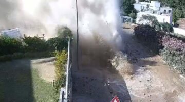 Muğla’da su borusu bomba gibi patladı