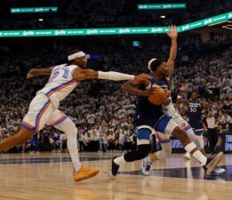 NBA konferans finalinde seri 3-1’e geldi