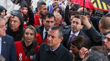 Özgür Özel 1 Mayıs kutlamalarına katıldı
