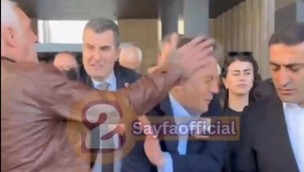Özgür Özel, AKM çıkışında fiziksel saldırıya uğradı