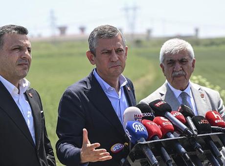 Özgür Özel Ekrem İmamoğlu’nu Silivri’de ziyaret etti