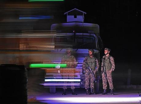 Pakistan ateşkesi ihlal etti iddiası! 2 ülkeden 2 farklı açıklama