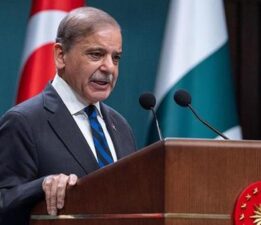 Pakistan Başbakanı Şerif, Hindistan’la ‘barışı konuşmaya hazır olduklarını’ söyledi