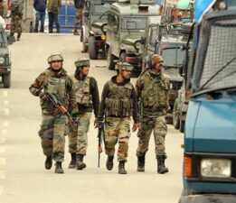 Pakistan ile Hindistan, askerlerinin yeniden konuşlandırılması konusunda uzlaştı