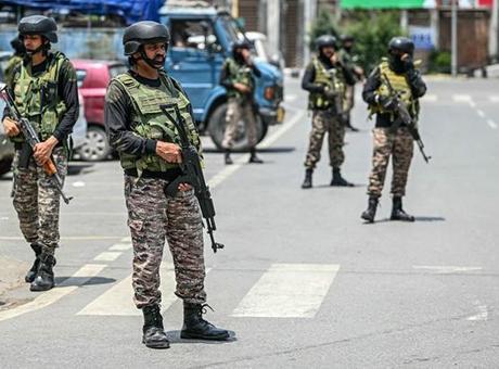 Pakistan ordusu, Hindistan’ın saldırısında 40 sivilin öldüğünü açıkladı