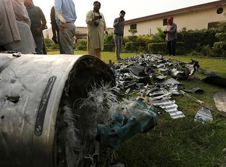 Pakistan’da Hindistan’a ait bir İHA’nın parçaları bulundu