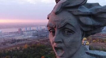Rusya’nın sembol anıtında erkek cesedi bulundu
