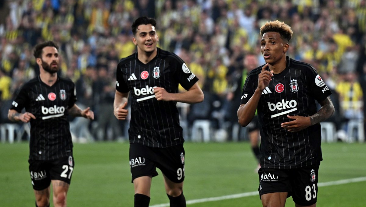 Şampiyonluktan erken kopan Beşiktaş, derbilerde üstünlük kurdu