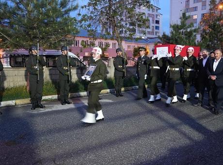 Şehit Piyade Uzman Çavuş Karadağ’ın naaşı Muş’a getirildi