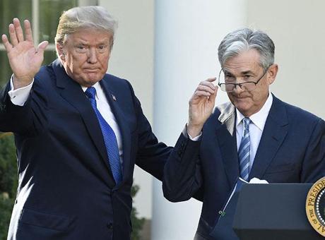 Sert sözlerle eleştirmişti! Trump ve Fed Başkanı Powell bir araya geldi