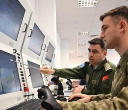 Sıcak bölgelerin sessiz gözcüleri… İHA pilotlarının zorlu eğitimi