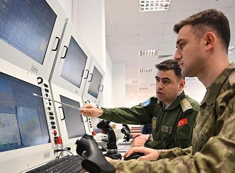 Sıcak bölgelerin sessiz gözcüleri… İHA pilotlarının zorlu eğitimi