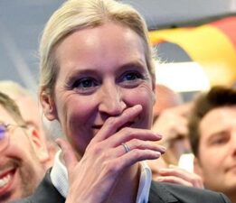 Son ankete göre Almanya halkının yüzde 48’i aşırı sağcı AfD’nin yasaklanmasını destekliyor