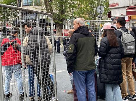 Son dakika haberi: 1 Mayıs’ta hangi önlemler alındı? İşlerine gidenler yürüdü, turistler araç bulamadı