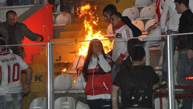 Tarih tekerrür etti, bu kez kaderleri başka: 13 yıl önce tribünler ateşe verilmişti