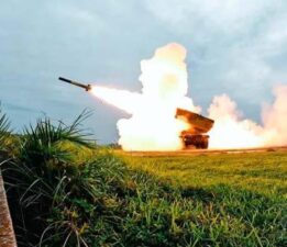Tayvan, ABD yapımı HIMARS roket sistemini ilk kez test etti, işte görüntüler