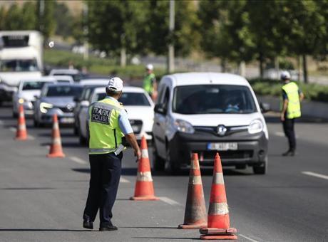 Trafik cezalarının artırılmasına yönelik düzenlemeleri de içeren kanun teklifi, TBMM Adalet Komisyonunda