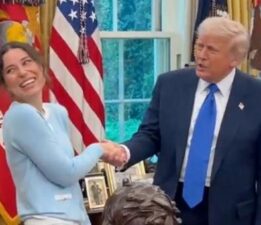 Trump Ksenia Karelina’yı Beyaz Saray’da ağırladı