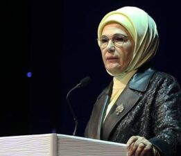 ‘Tüm emekçilerin günü kutlu olsun’