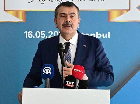 ‘Türkiye Cumhuriyeti Devleti, eğitimde hem fiziki hem de teknolojik altyapı devrimleri yaptı’