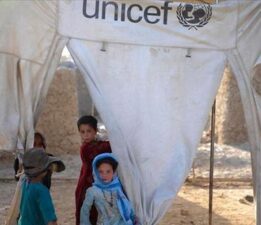 UNICEF raporu: Kovid-19 salgını, çatışmalar, iklim krizi birçok ülkede çocukların hayatını olumsuz etkiledi