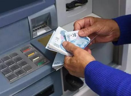 Uzmanlar uyarıyor! Ek hesaba yüklenirken dikkat: ‘Çektikten bir saniye sonra da yatırsanız faiz alınır’