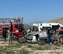 Van’da feci kaza: 4 kişi hayatını kaybetti, 2 yaralı