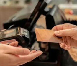 Yemek kartı işinizden edebilir mi? İşveren sizi izliyor olabilir; kart kullanımı mercek altında