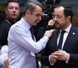 YUNANİSTAN’DA İKİ LİDERE 150 MİLYAR EUROLUK ÖFKE: TÜRKİYE’YE YENİLMEYİ BAŞARDILAR