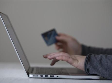 Yurt dışı sitelerinden alışverişlerde kişisel bilgi paylaşımına dikkat