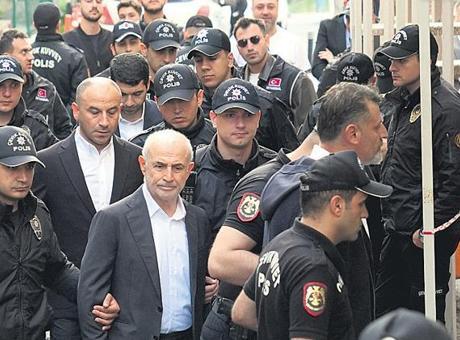 5 belediye başkanı görevden uzaklaştırıldı