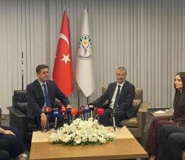 6 partiden DEM Parti’ye bayram ziyareti