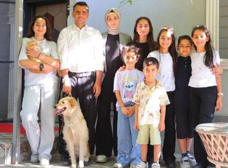 7 çocuklu öğretmen çiftin isteğine Bakan Tekin karşılık verdi!