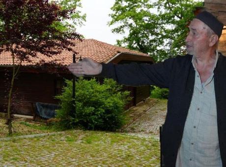 710 yıllık gizem! Her gece aniden ışıkları yanıyor: ‘İçeride bir şeylerin olduğunu hissediyoruz’