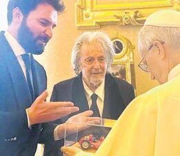 Al Pacino’dan bir ‘ilk’
