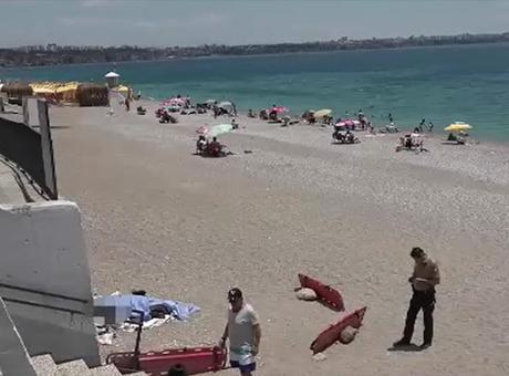 Antalya sahilinde kötü koku ihbarı: 1 yıldır orada yaşayan adam ölü bulundu