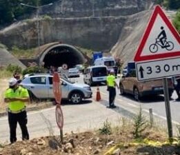 Antalya’da tünel girişinde kaza