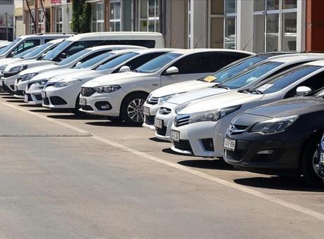 Araç satıcıları ‘6 ay 6 bin kilometre’ düzenlemesinin amacına ulaştığı görüşünde