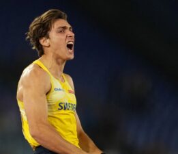 Armand Duplantis’ten yeni rekor