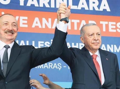 ‘Azerbaycan’ın yardımını unutmayız’