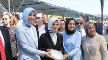 Bakan Göktaş Afyonkarahisar’da Blok Mermer Fuarı’nı gezdi