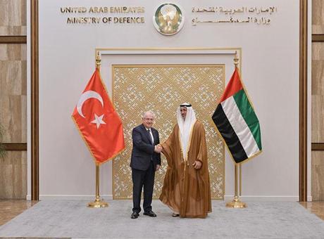 Bakan Güler, BAE Savunma İşlerinden Sorumlu Devlet Bakanı ile görüştü