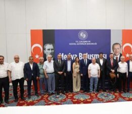 Bakan Işıkhan, Mardin’de basın mensuplarıyla buluştu