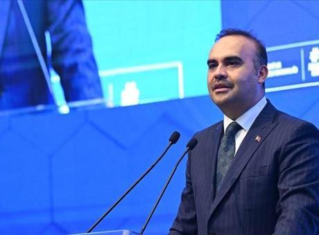 Bakan Kacır: ‘Türksat 7A uydumuzun çalışmalarına başladık’