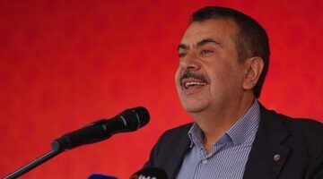 Bakan Tekin: Herkesin dinini, inancını özgürce yaşayabildiği bir ülke oluşturduk