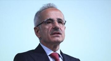 Bakan Uraloğlu duyurdu! İşte bayramda ücretsiz olacak metrolar, trenler, köprü ve otoyollar