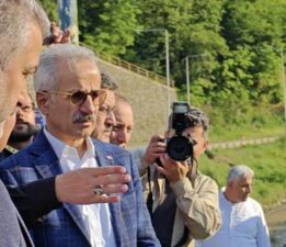 Bakan Uraloğlu, Trabzon’da sel bölgesinde incelemelerde bulundu