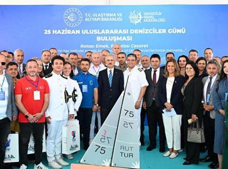 Bakan Uraloğlu’ndan denizcilere müjde! Sınav ve belge işlemlerinde yeni dönem